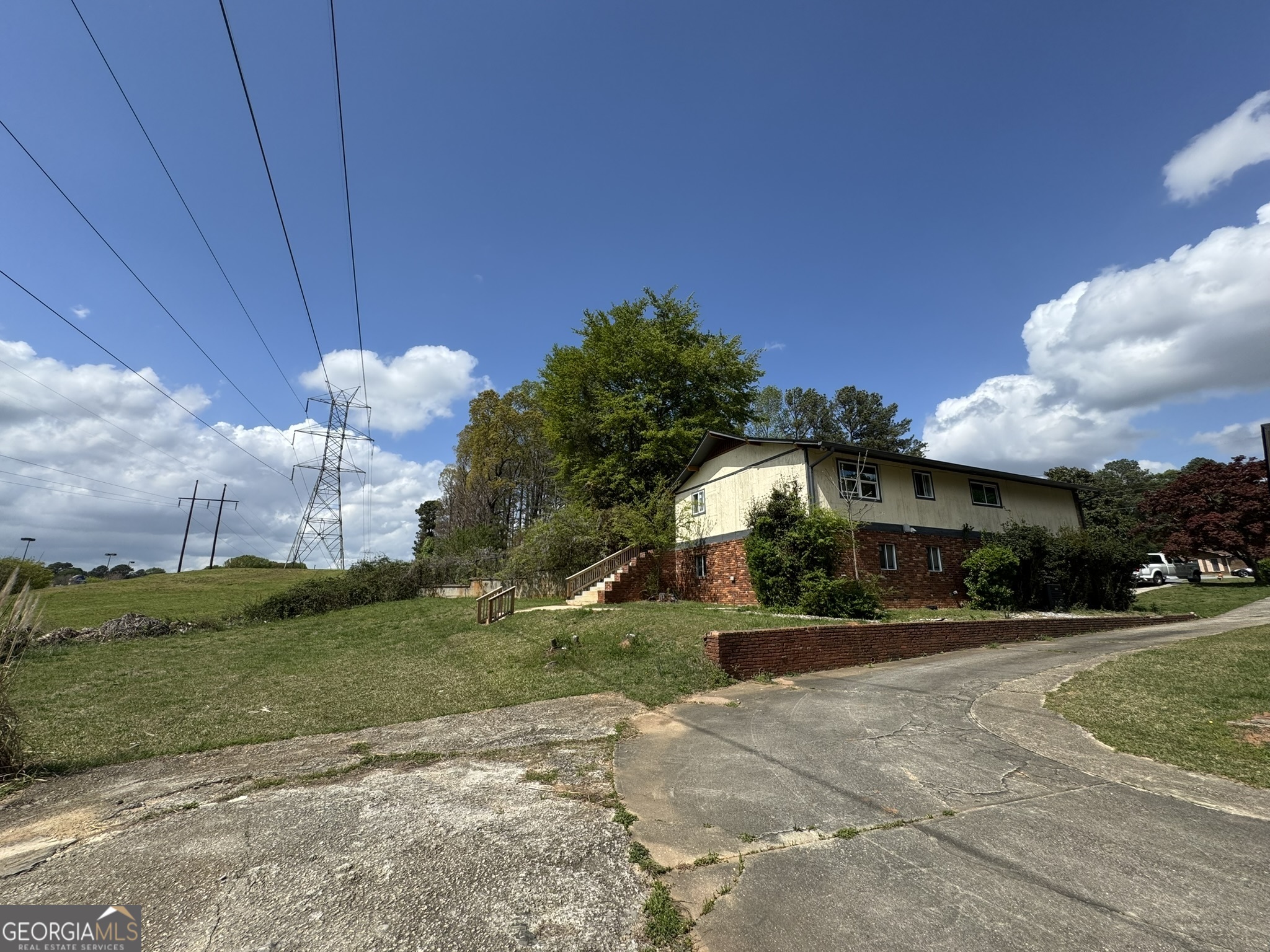 2461 Mcalpin Terrace