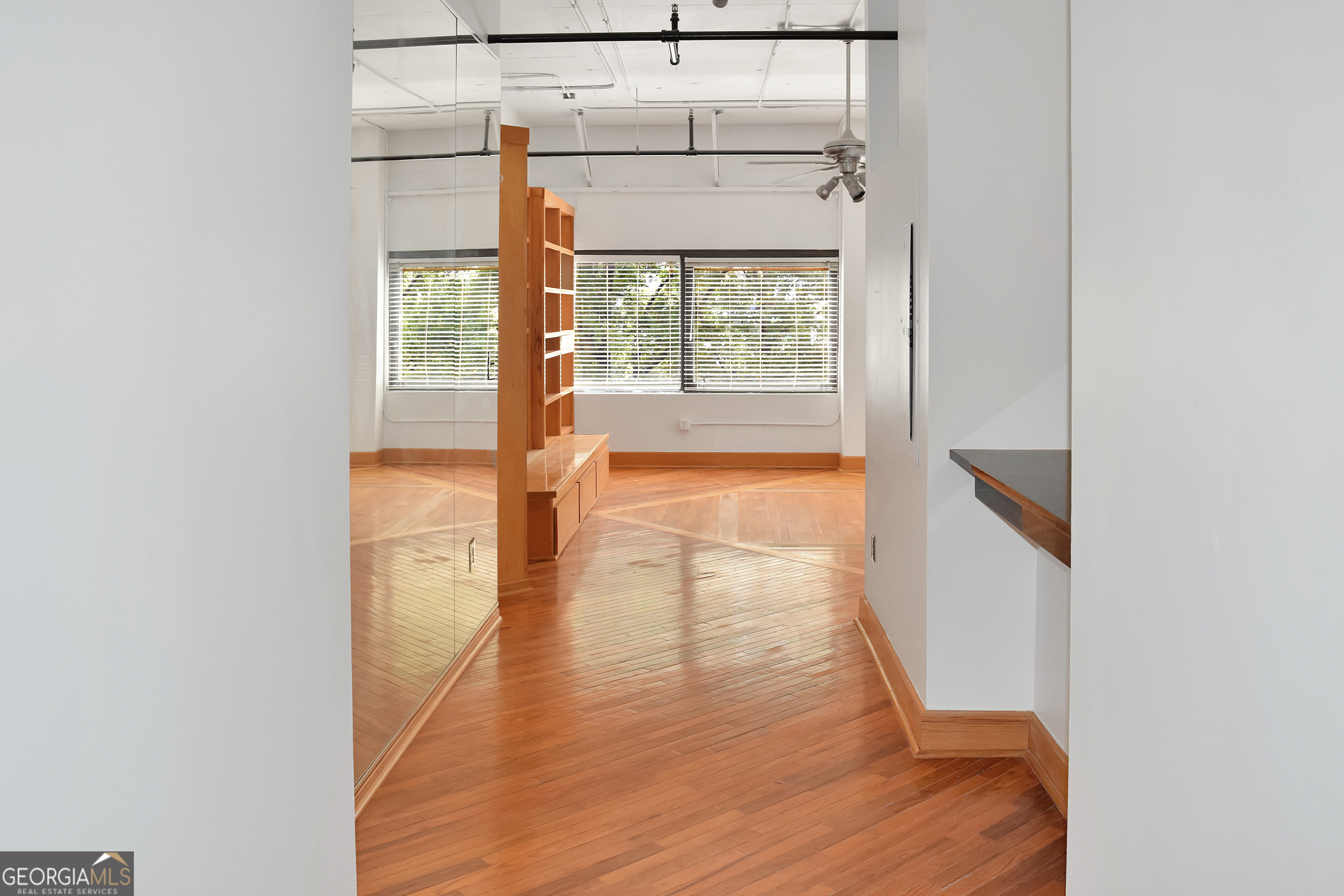 120 Ralph McGill Boulevard NE # 402 Unit: #402