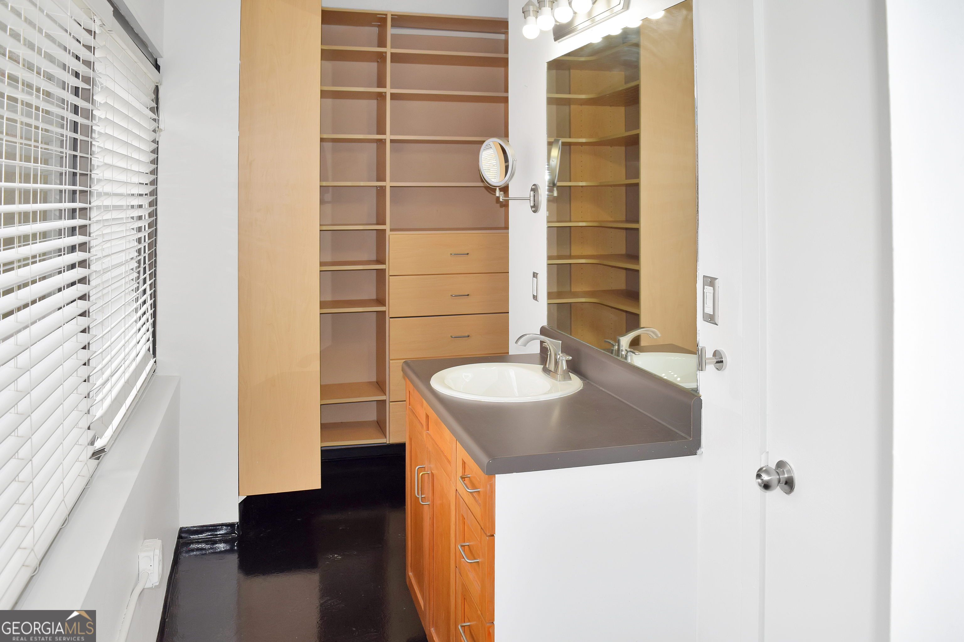 120 Ralph McGill Boulevard NE # 402 Unit: #402