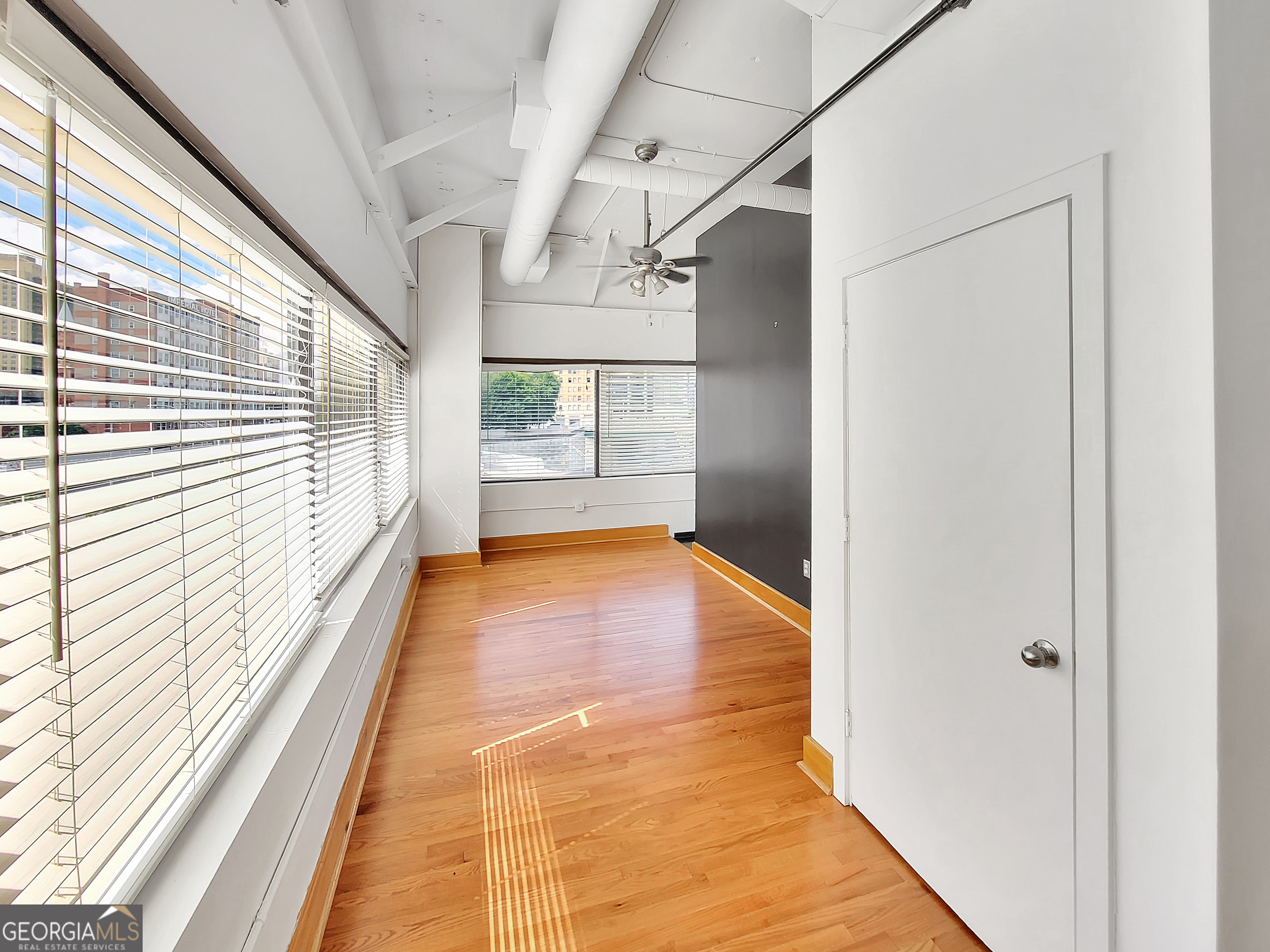 120 Ralph McGill Boulevard NE # 402 Unit: #402