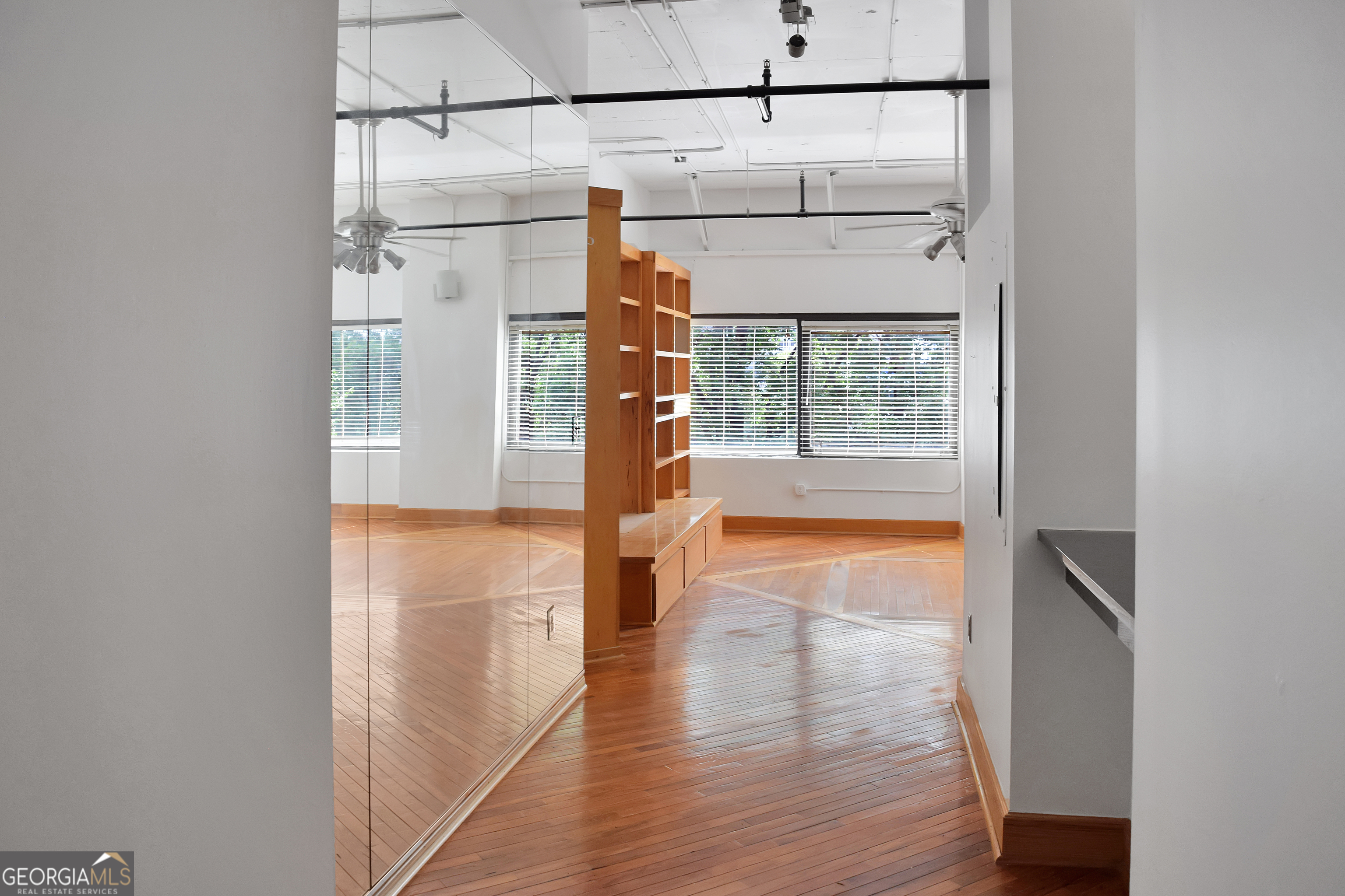 120 Ralph McGill Boulevard NE # 402 Unit: #402