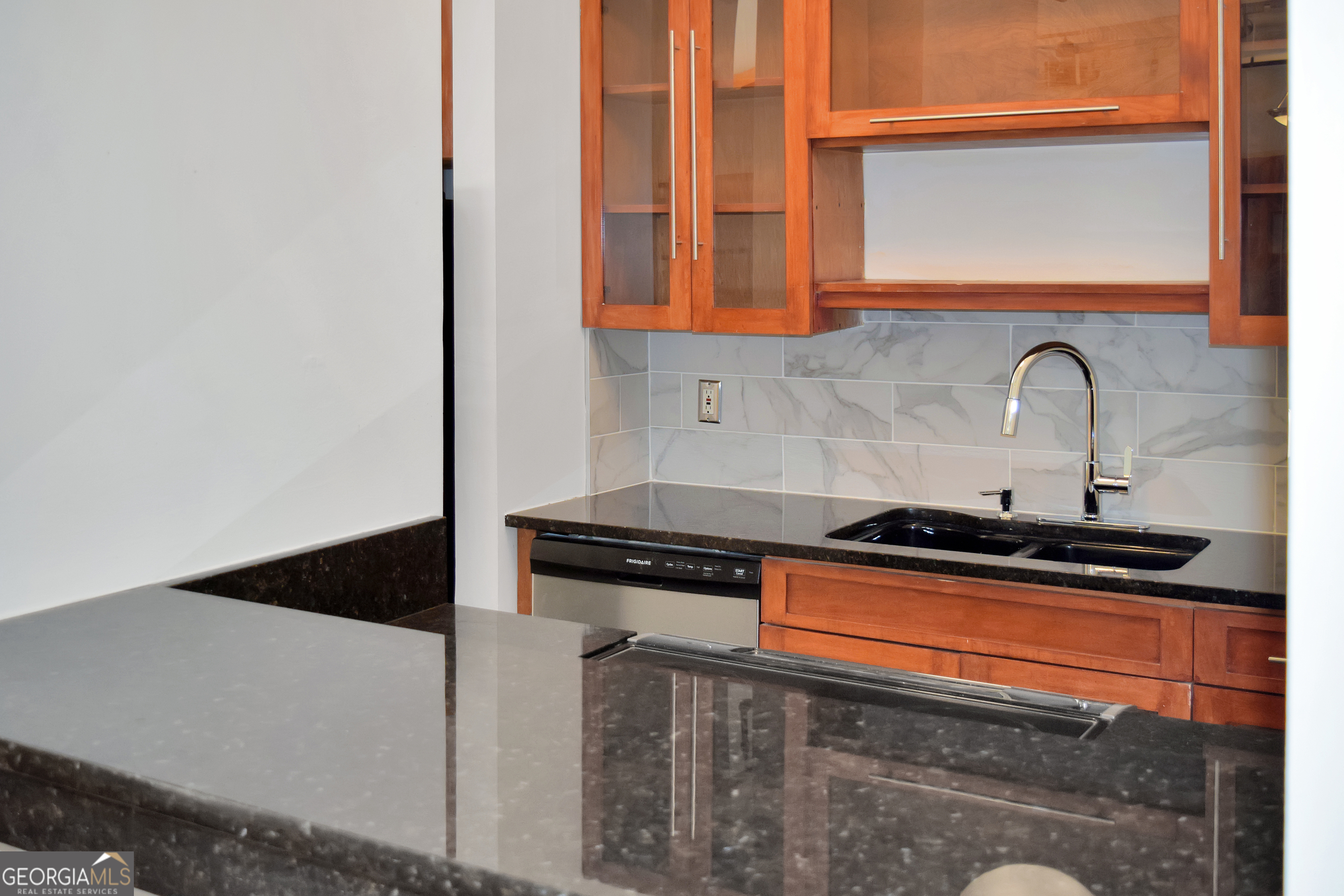 120 Ralph McGill Boulevard NE # 402 Unit: #402