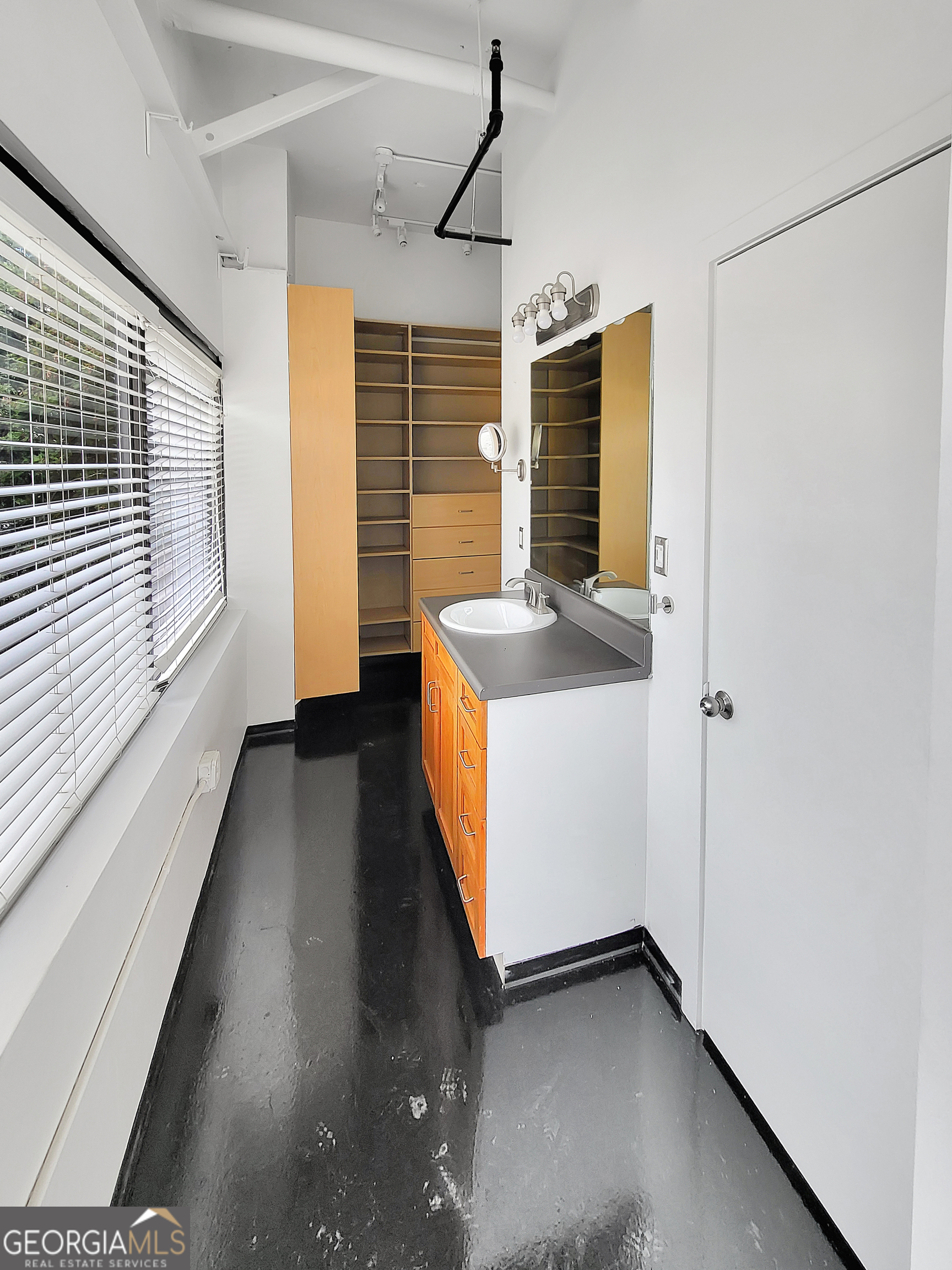 120 Ralph McGill Boulevard NE # 402 Unit: #402