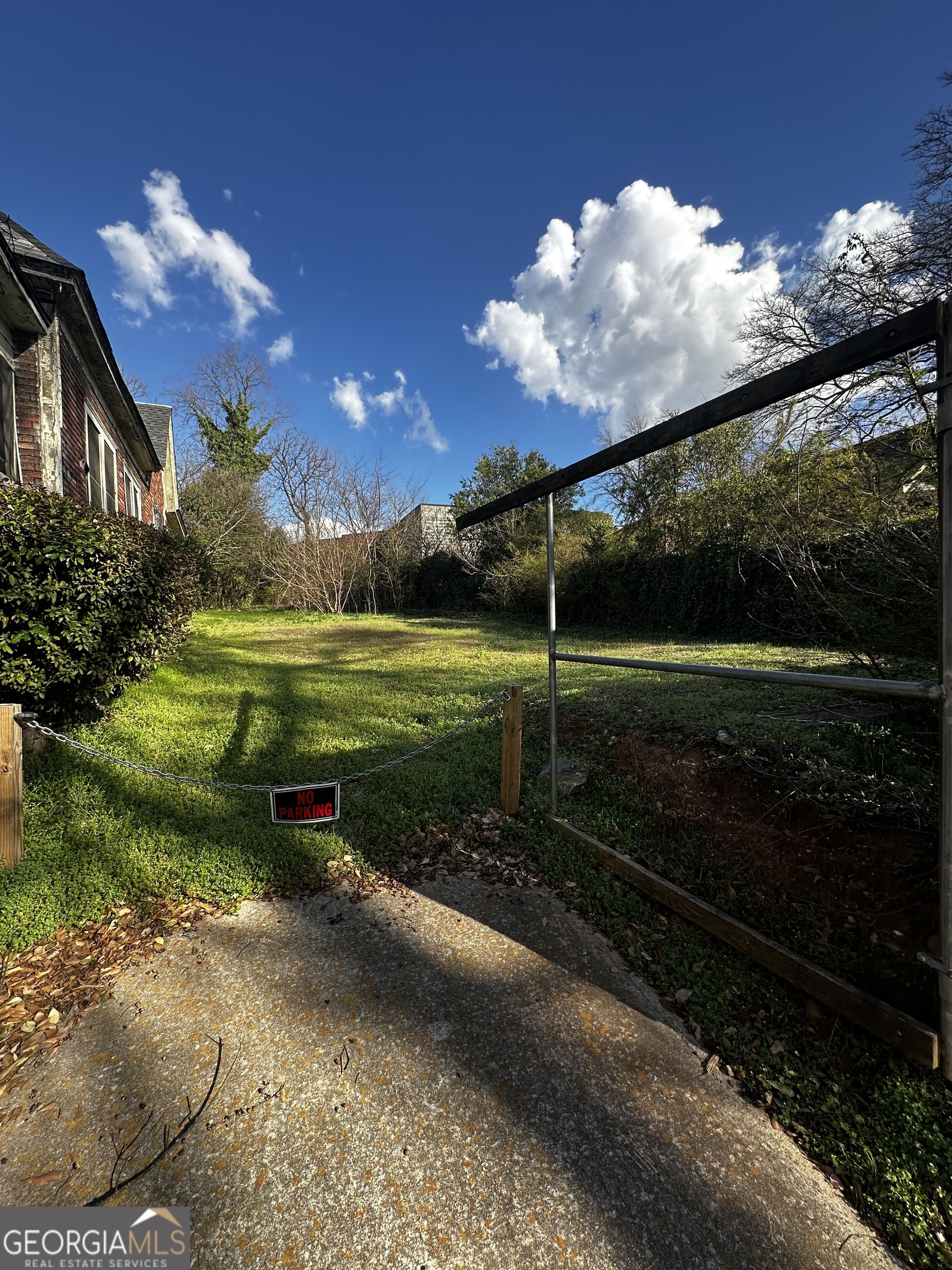 140 Walnut Street SW