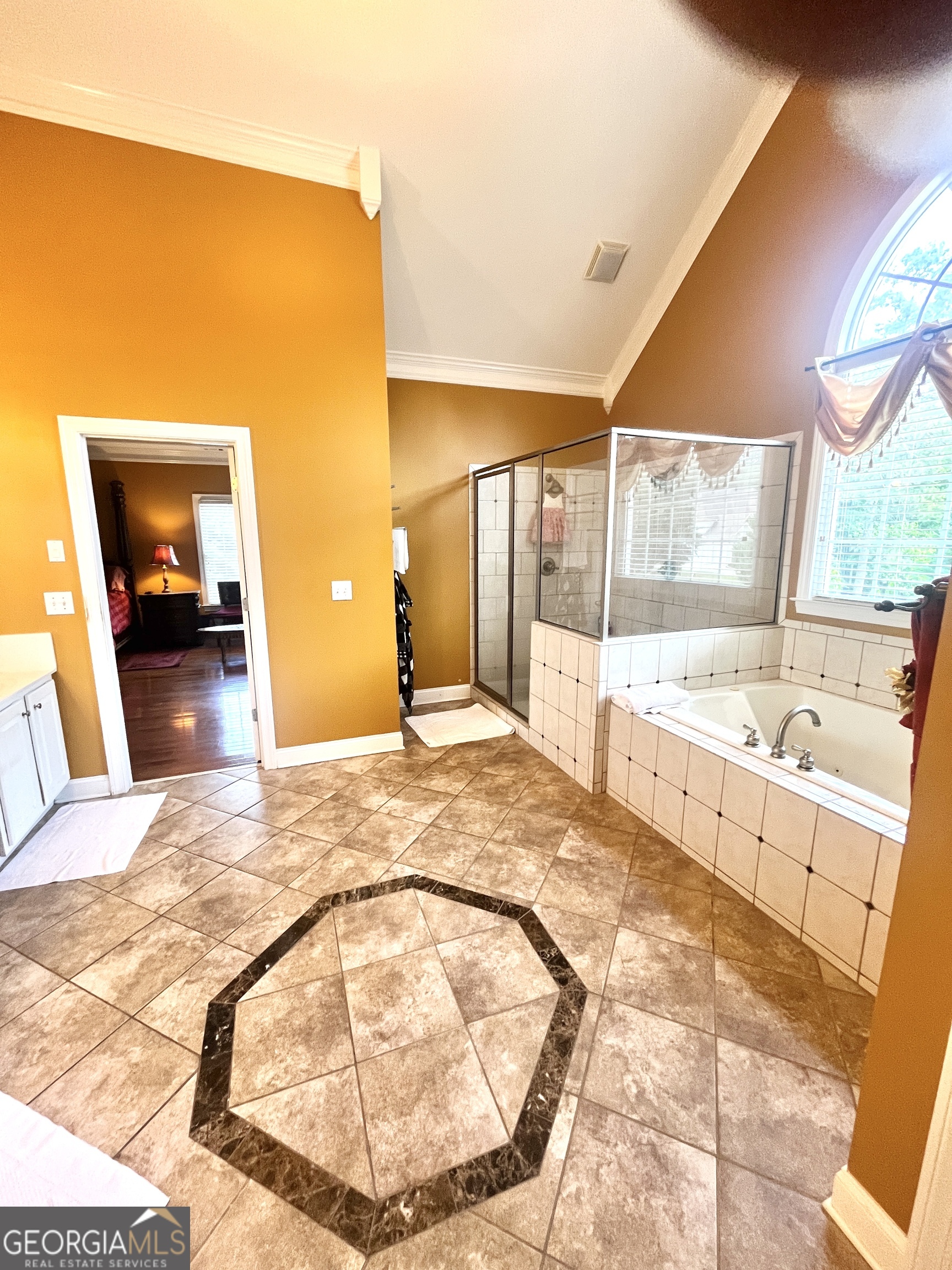 215 Fox Glove Drive