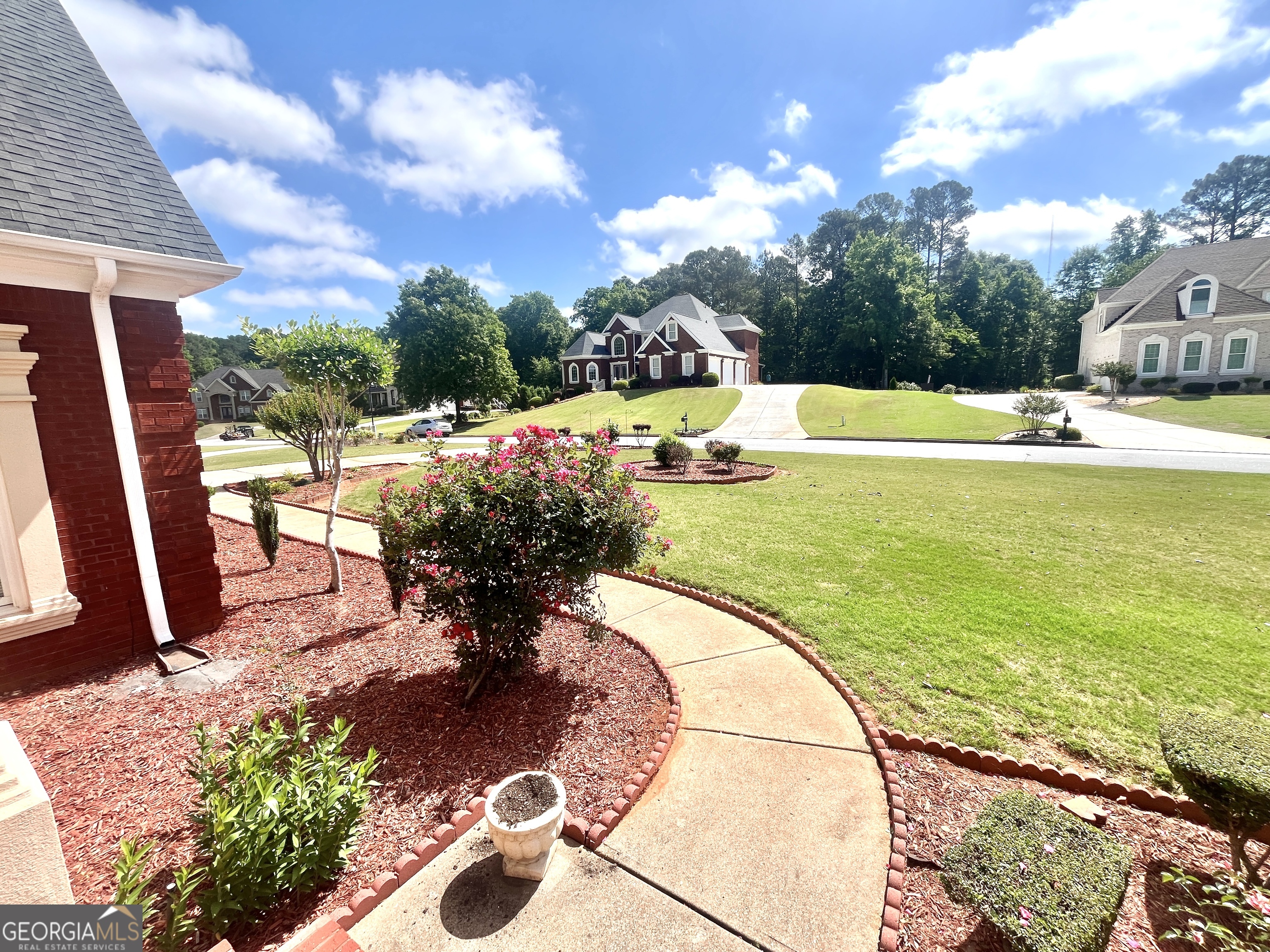 215 Fox Glove Drive