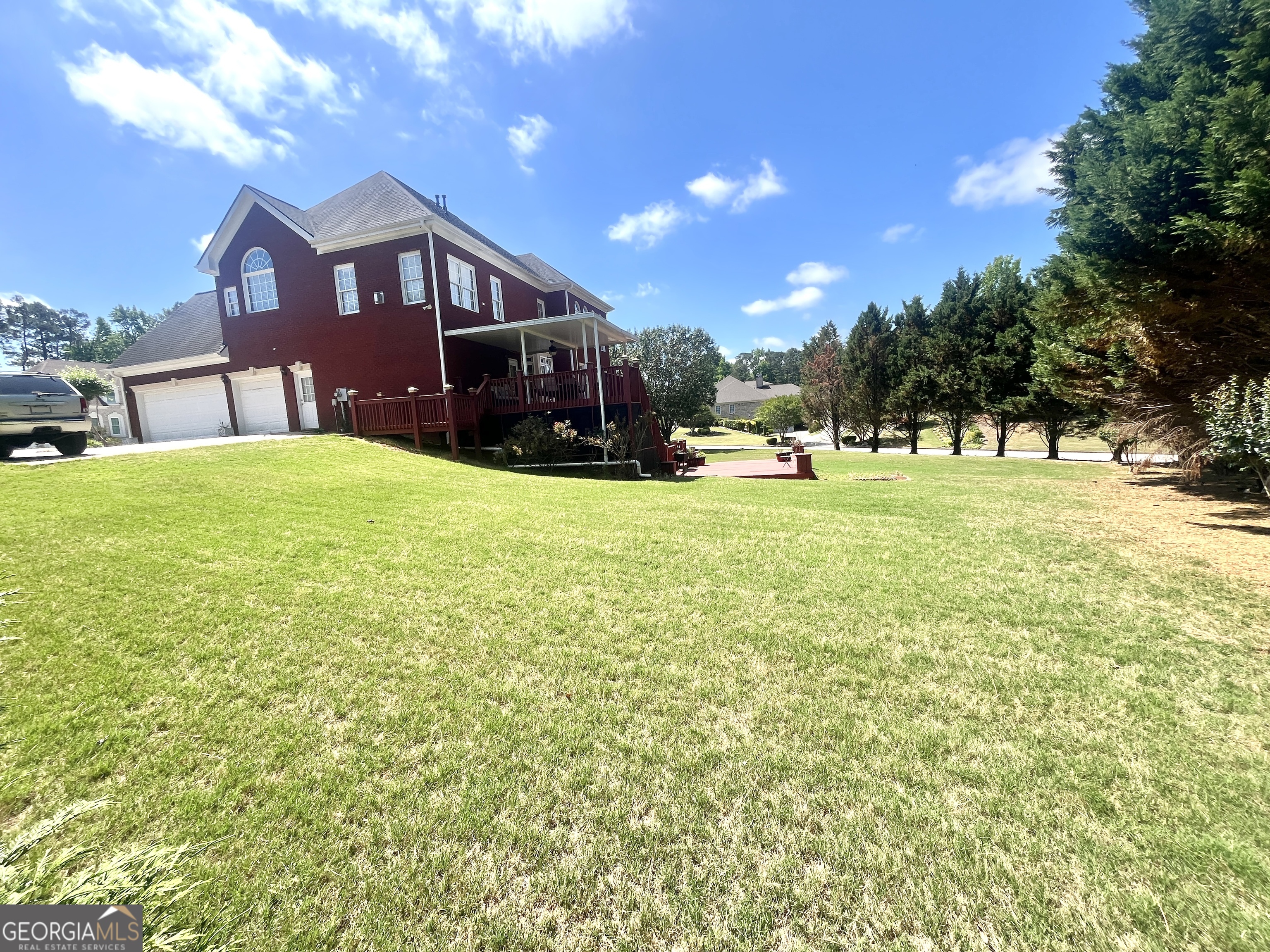 215 Fox Glove Drive