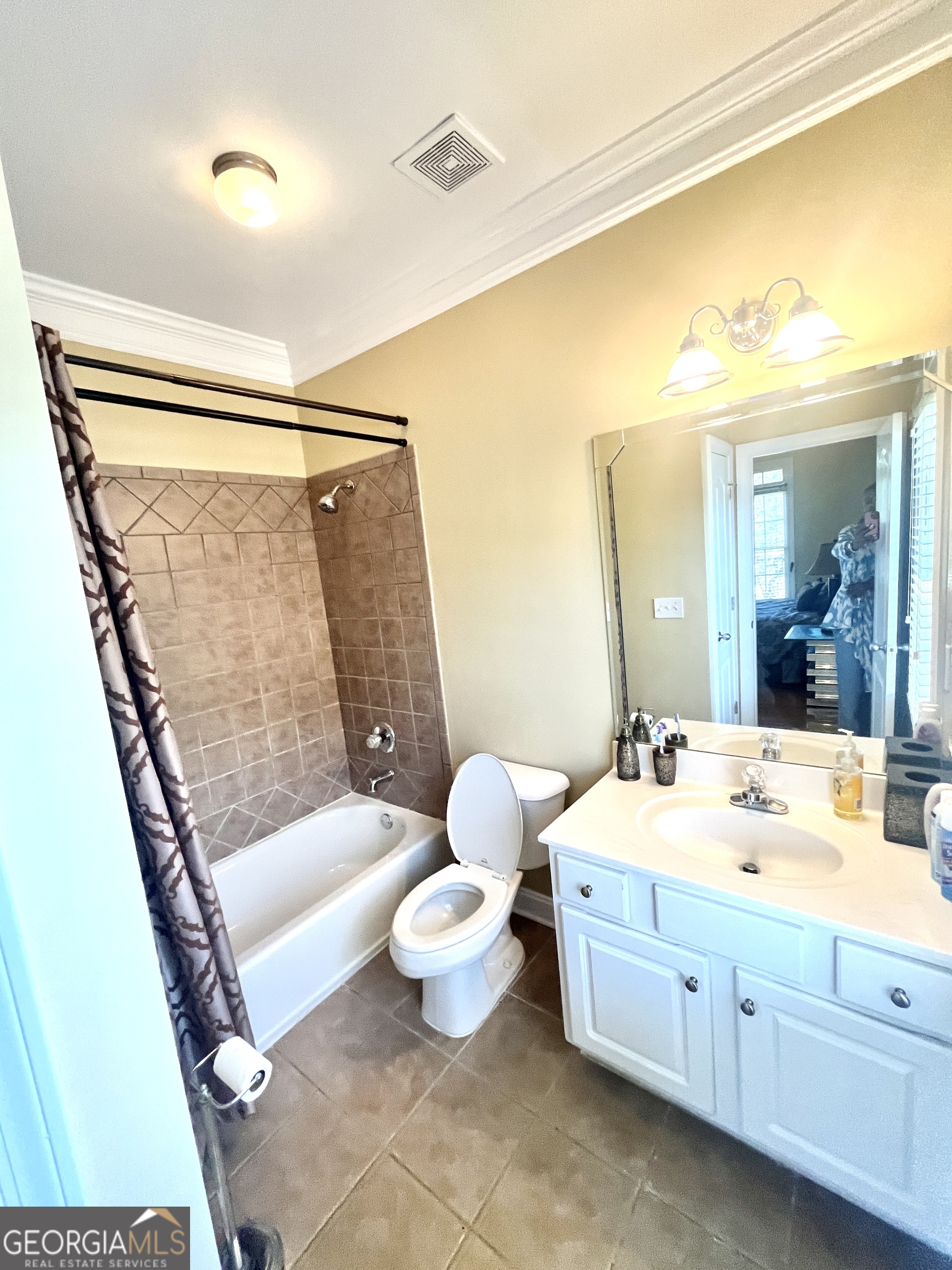 215 Fox Glove Drive