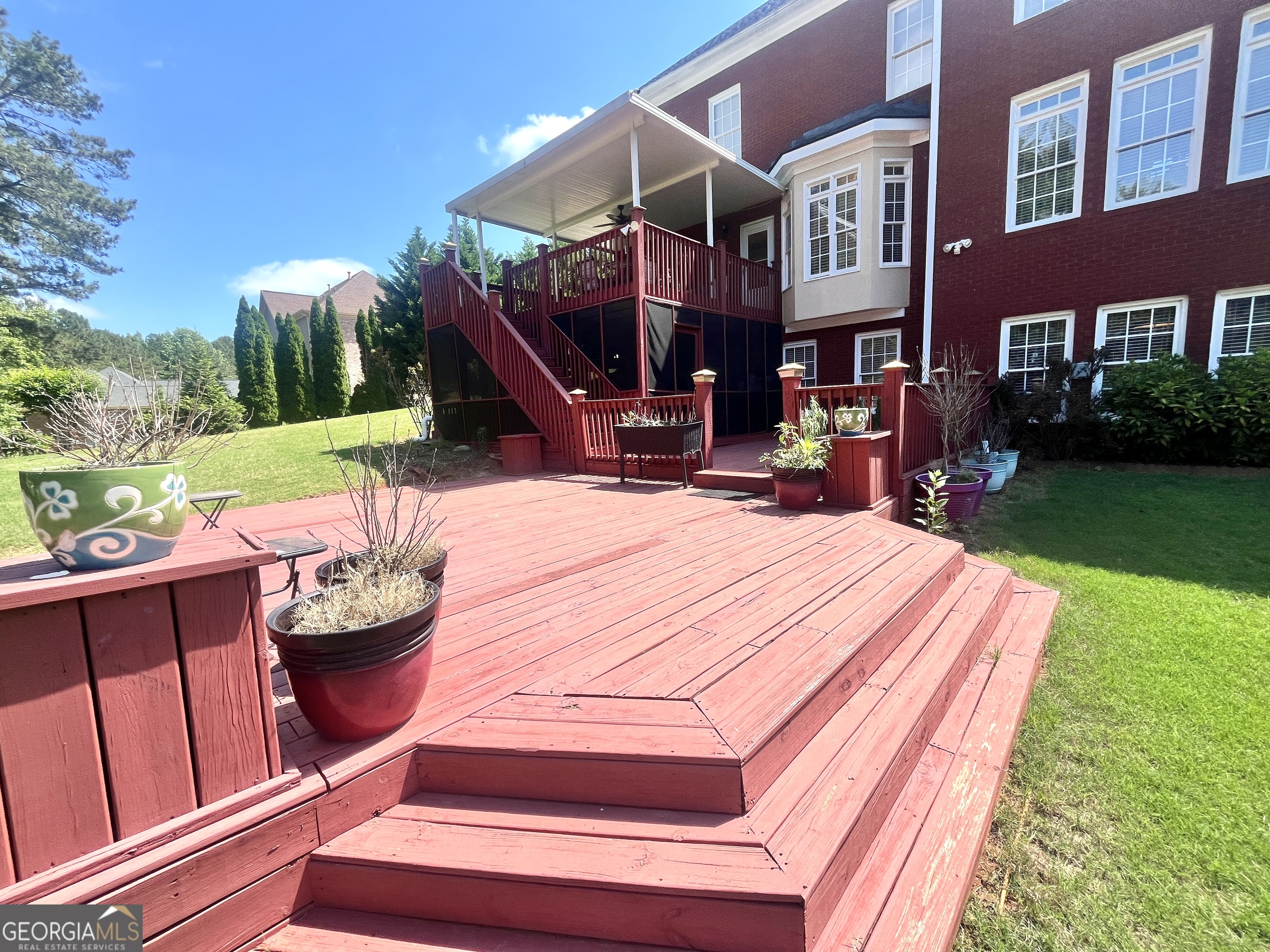 215 Fox Glove Drive