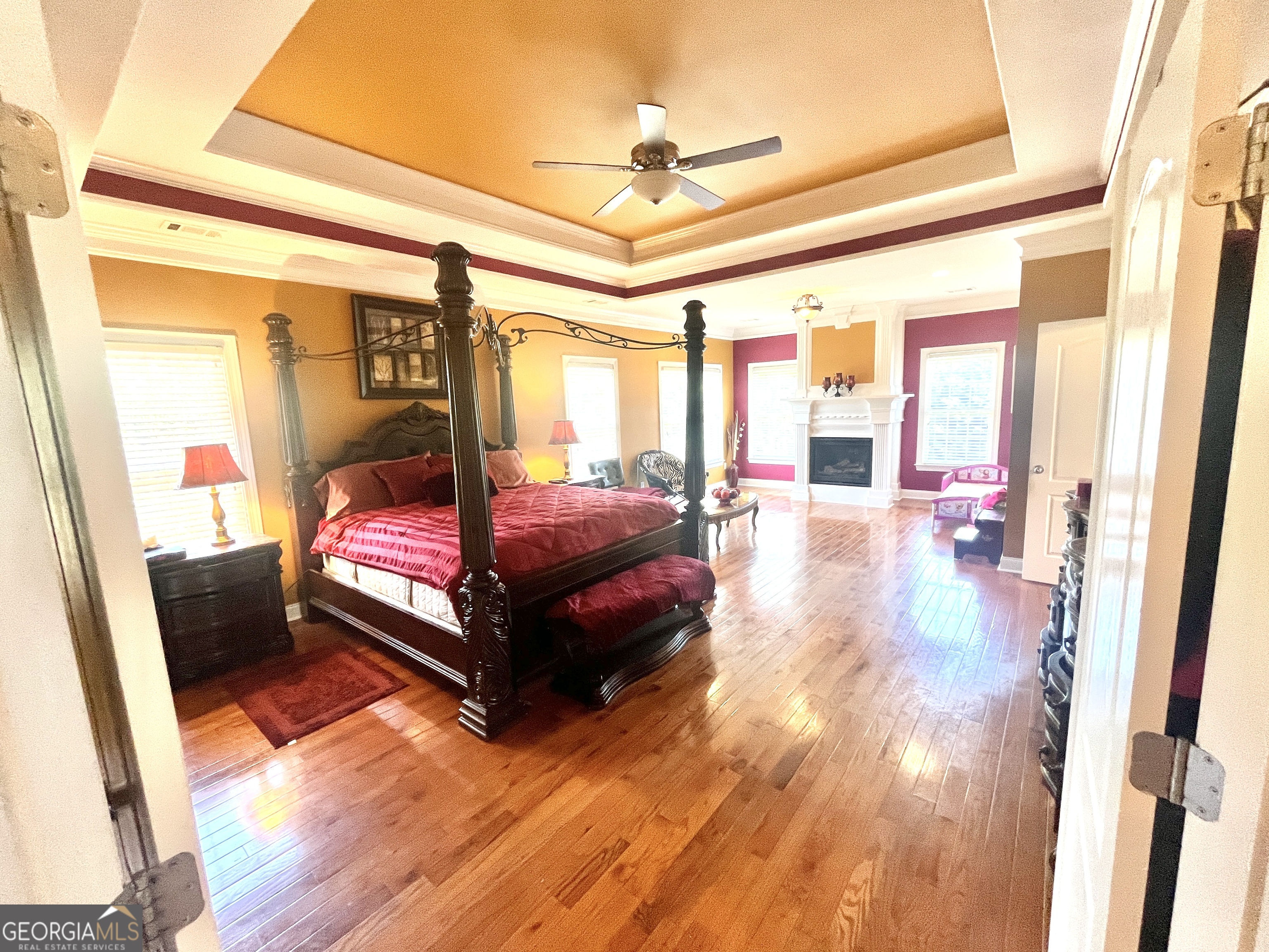 215 Fox Glove Drive
