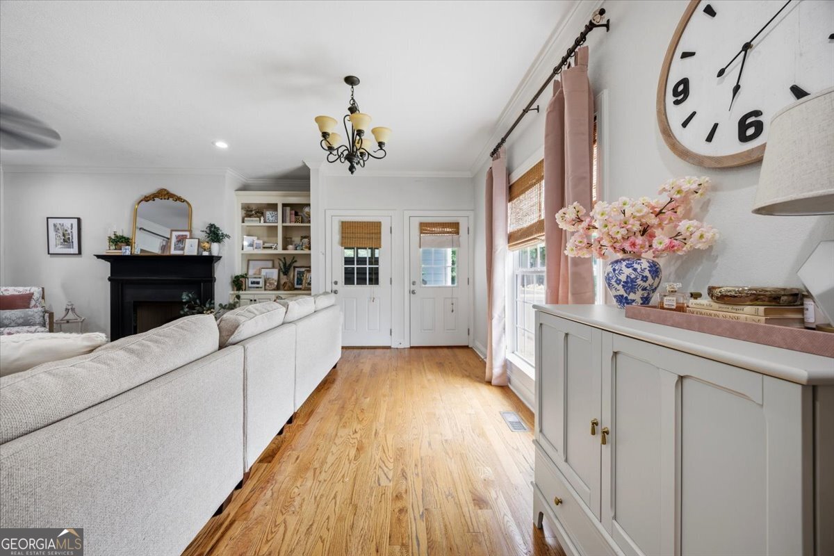 318 Ivystone Drive