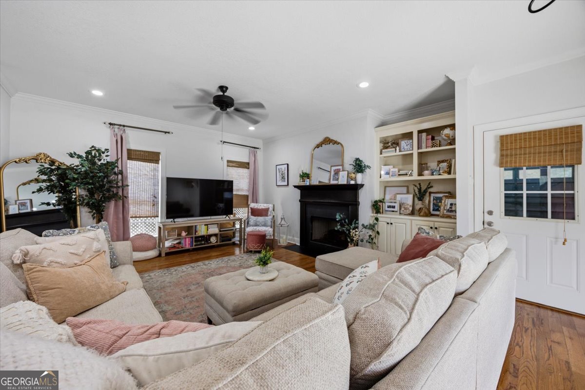 318 Ivystone Drive