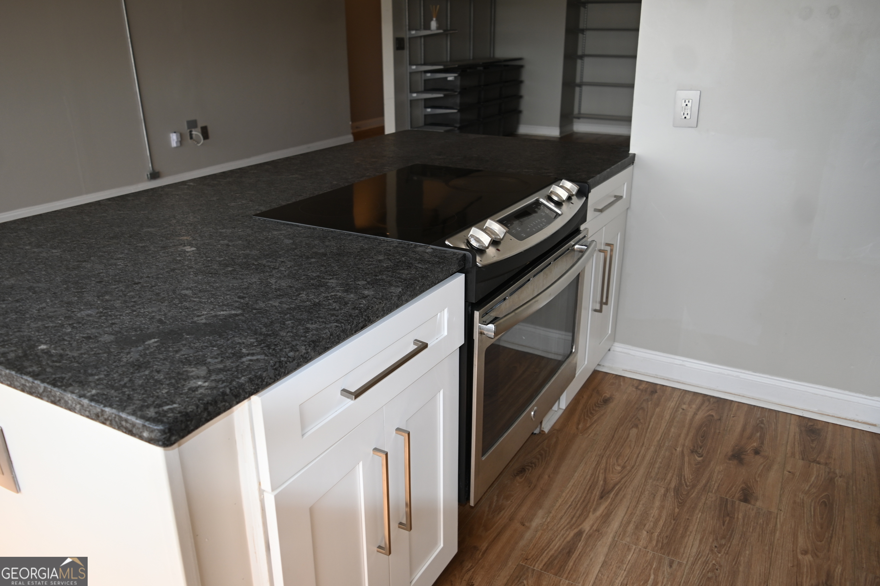 120 Ralph McGill Boulevard NE # 809 Unit: #809
