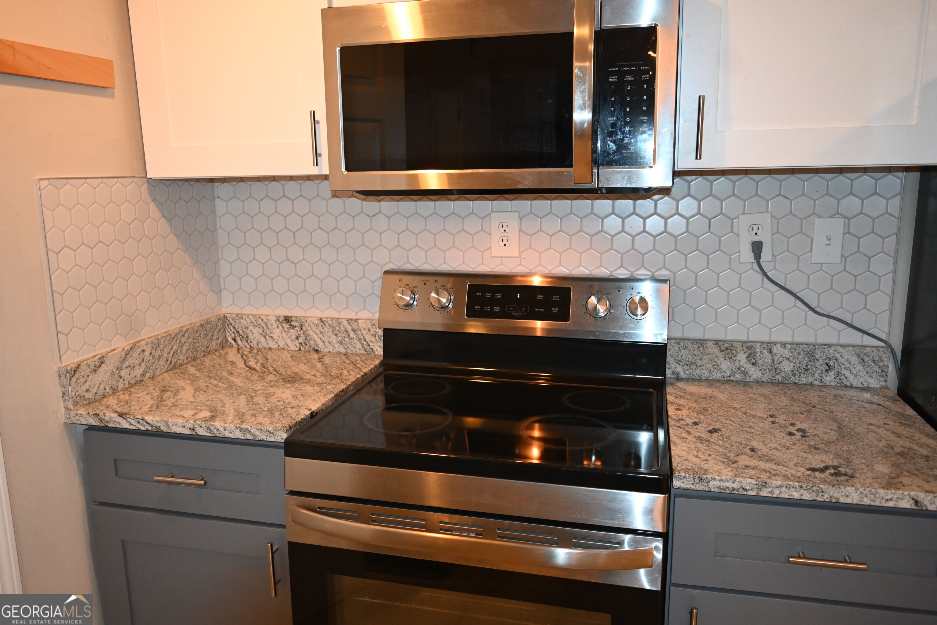 1923 Thompson Avenue # 2