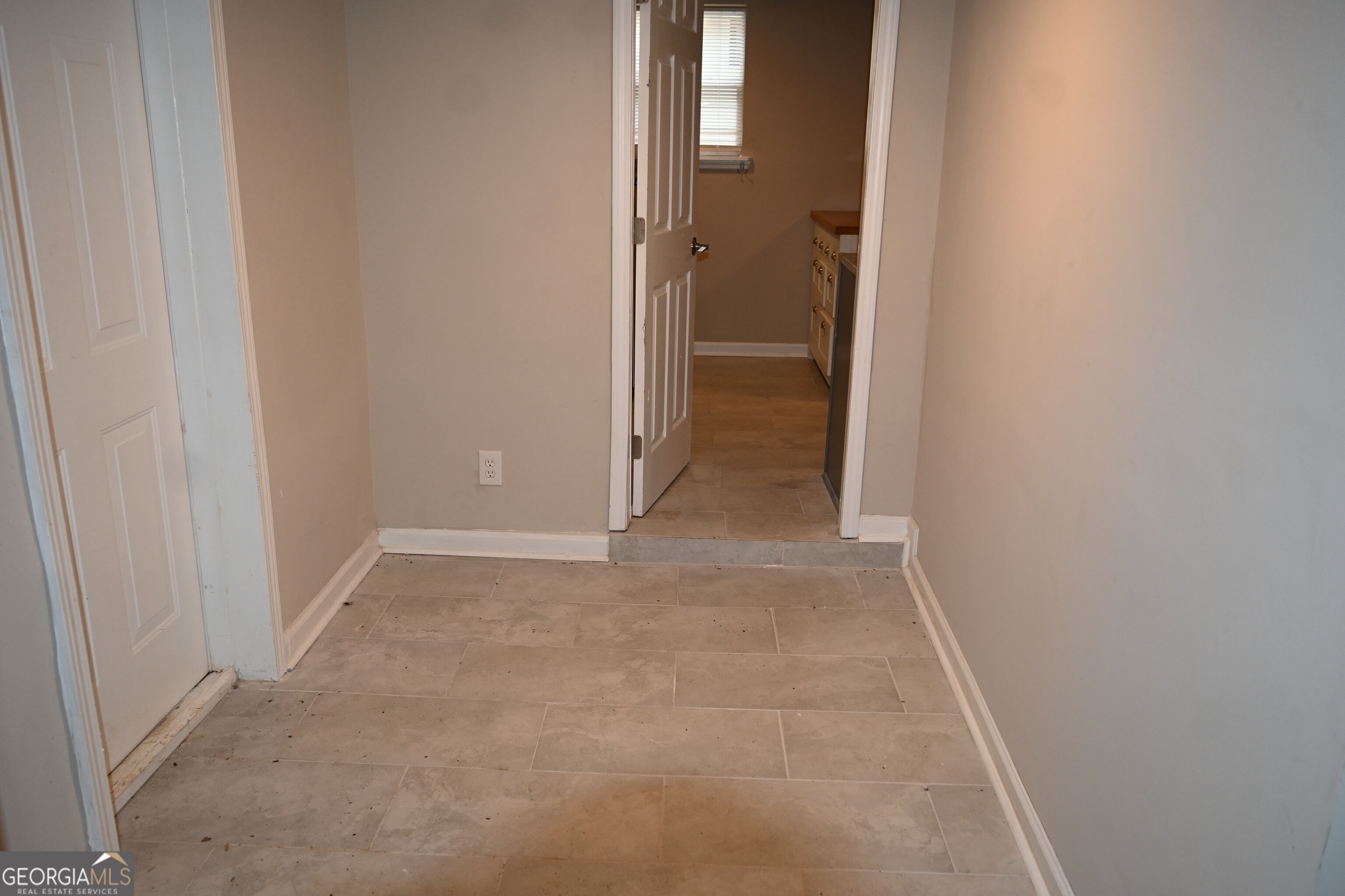 1923 Thompson Avenue # 2