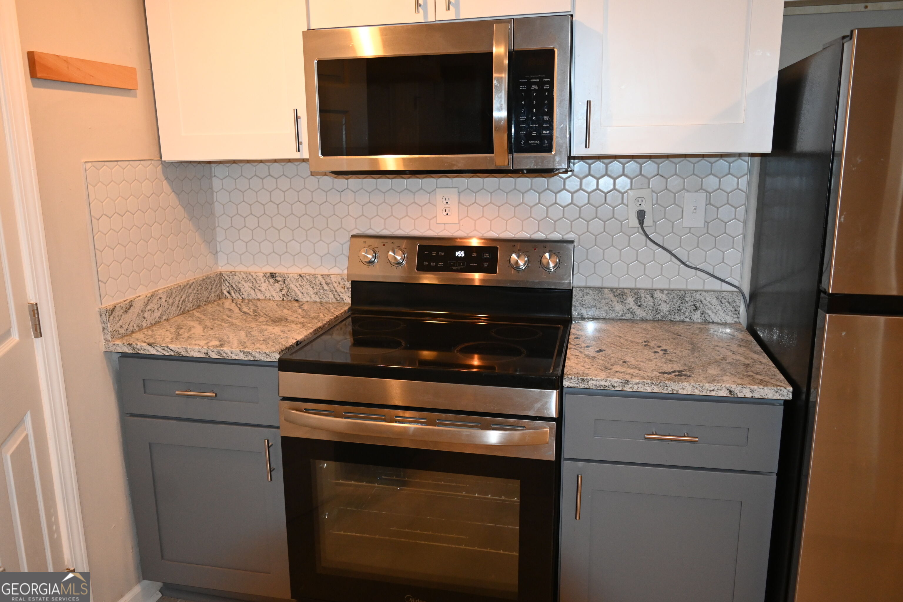 1923 Thompson Avenue # 2
