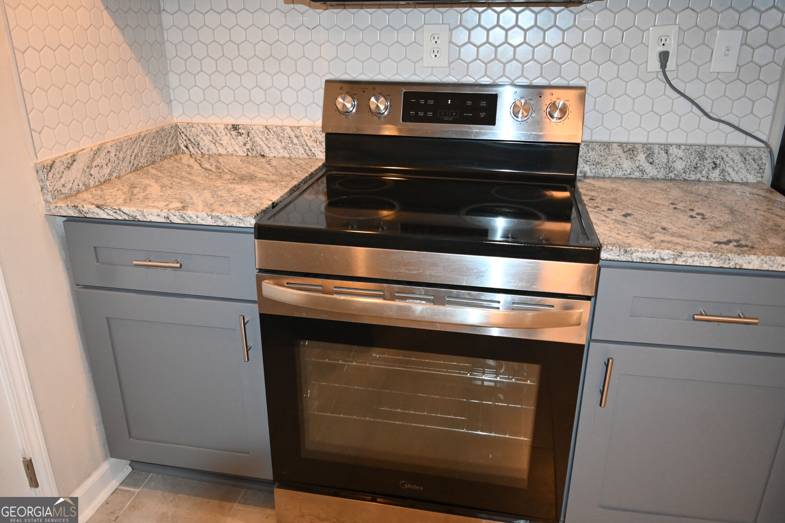 1923 Thompson Avenue # 2