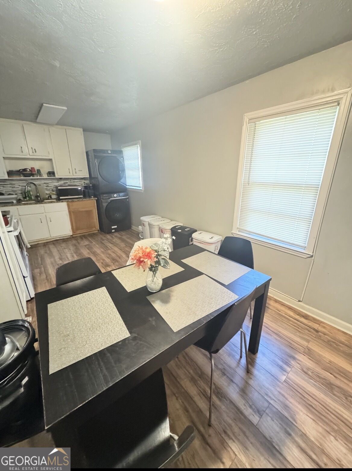 4277 Iowa Drive