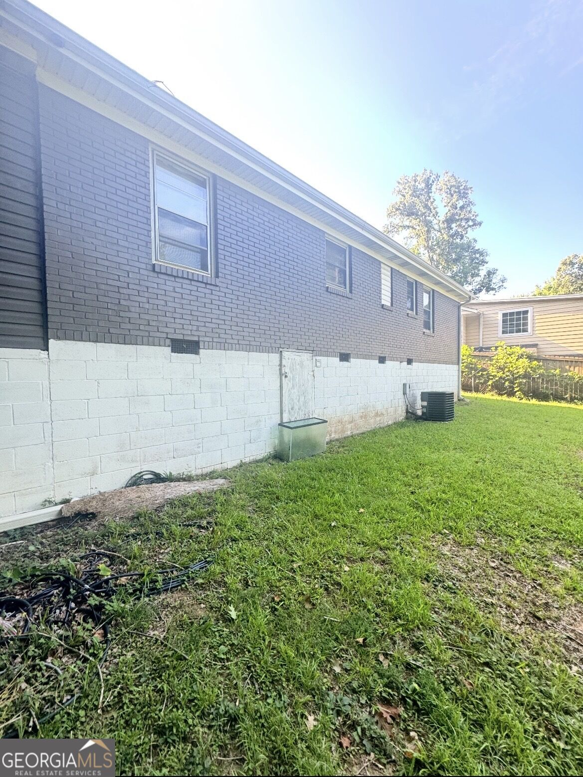 4277 Iowa Drive