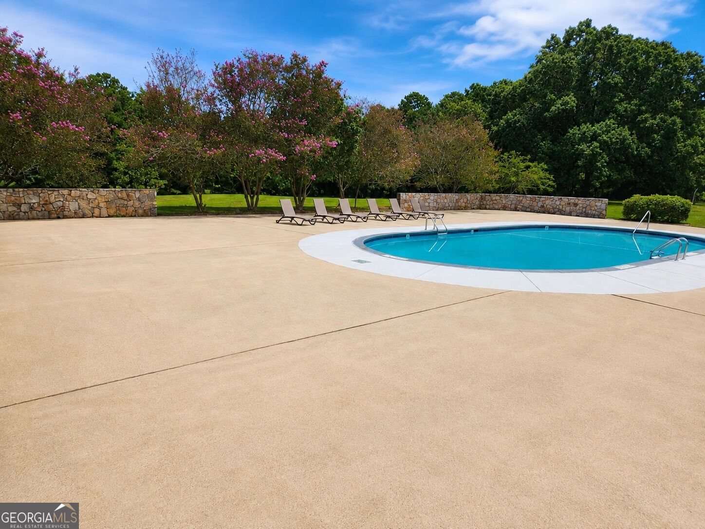 169 Governors Drive