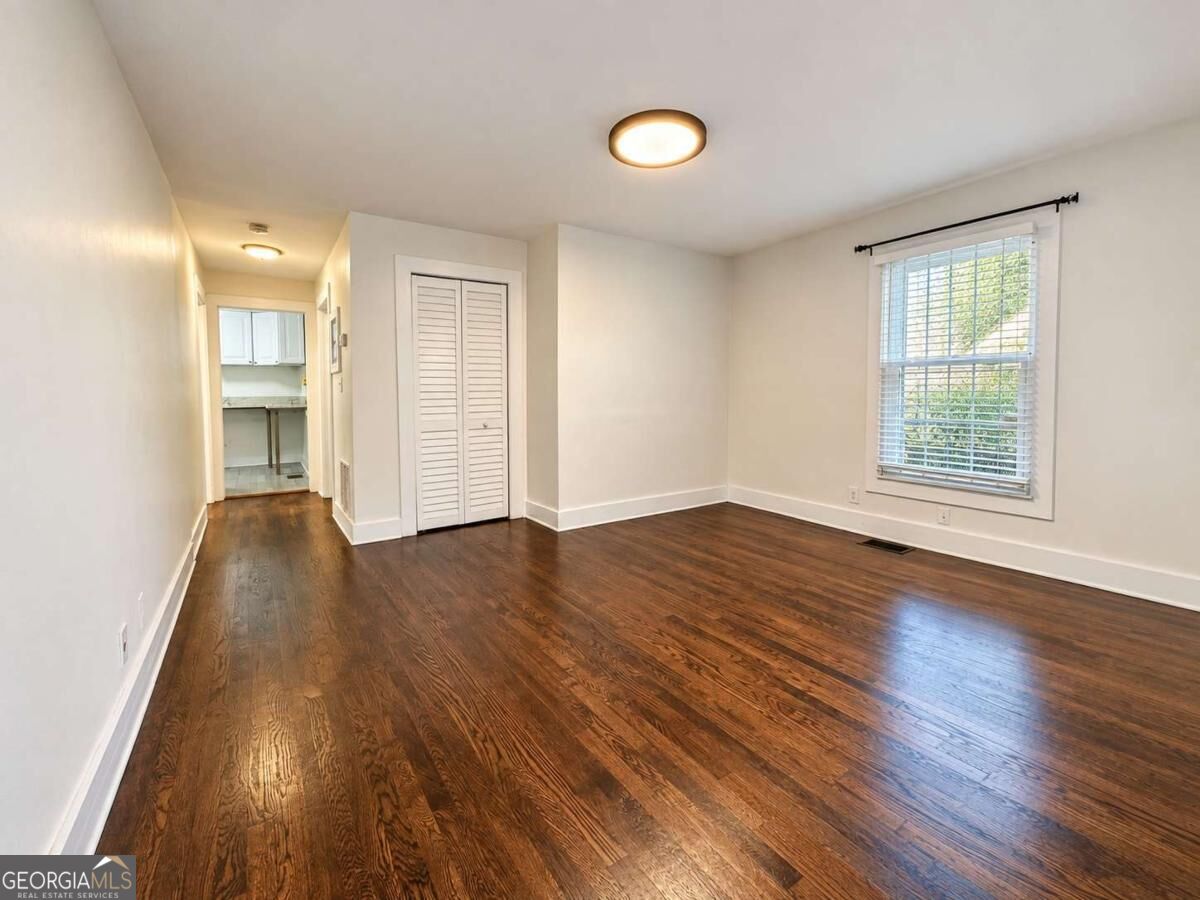141 Walnut Street SW