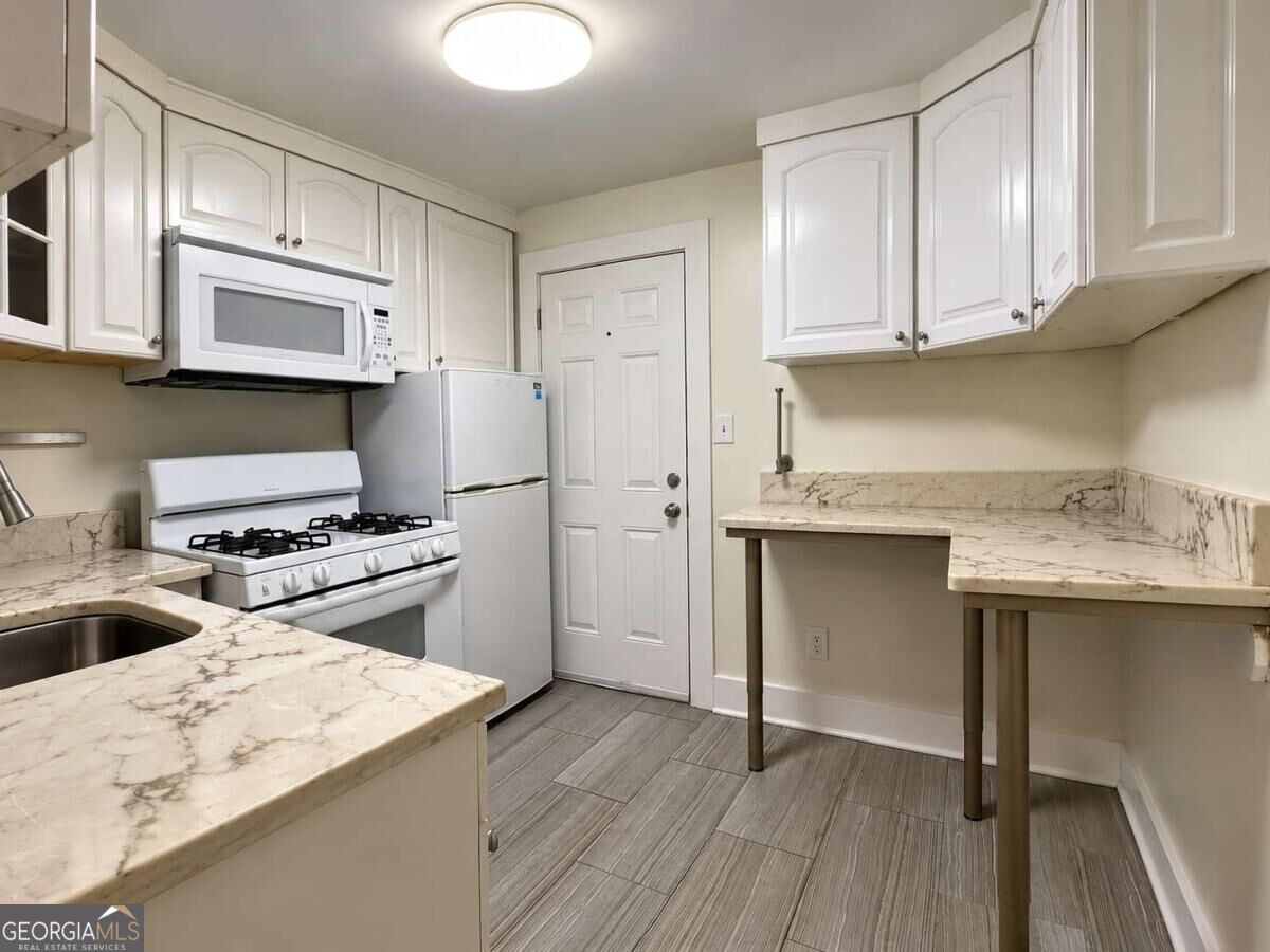 141 Walnut Street SW