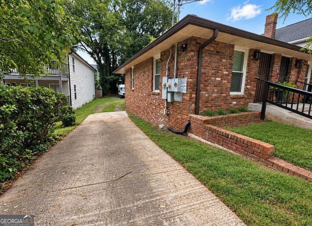 141 Walnut Street SW