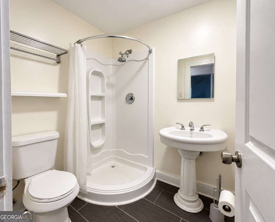 141 Walnut Street SW