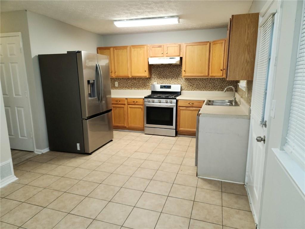 764 Crestside Court