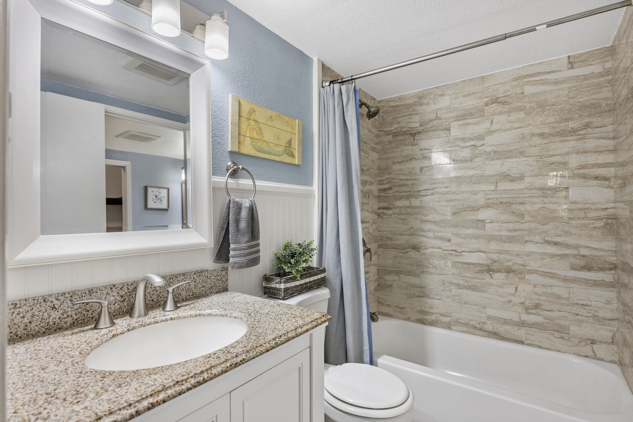 140 UWAPO Rd Unit: 9-103