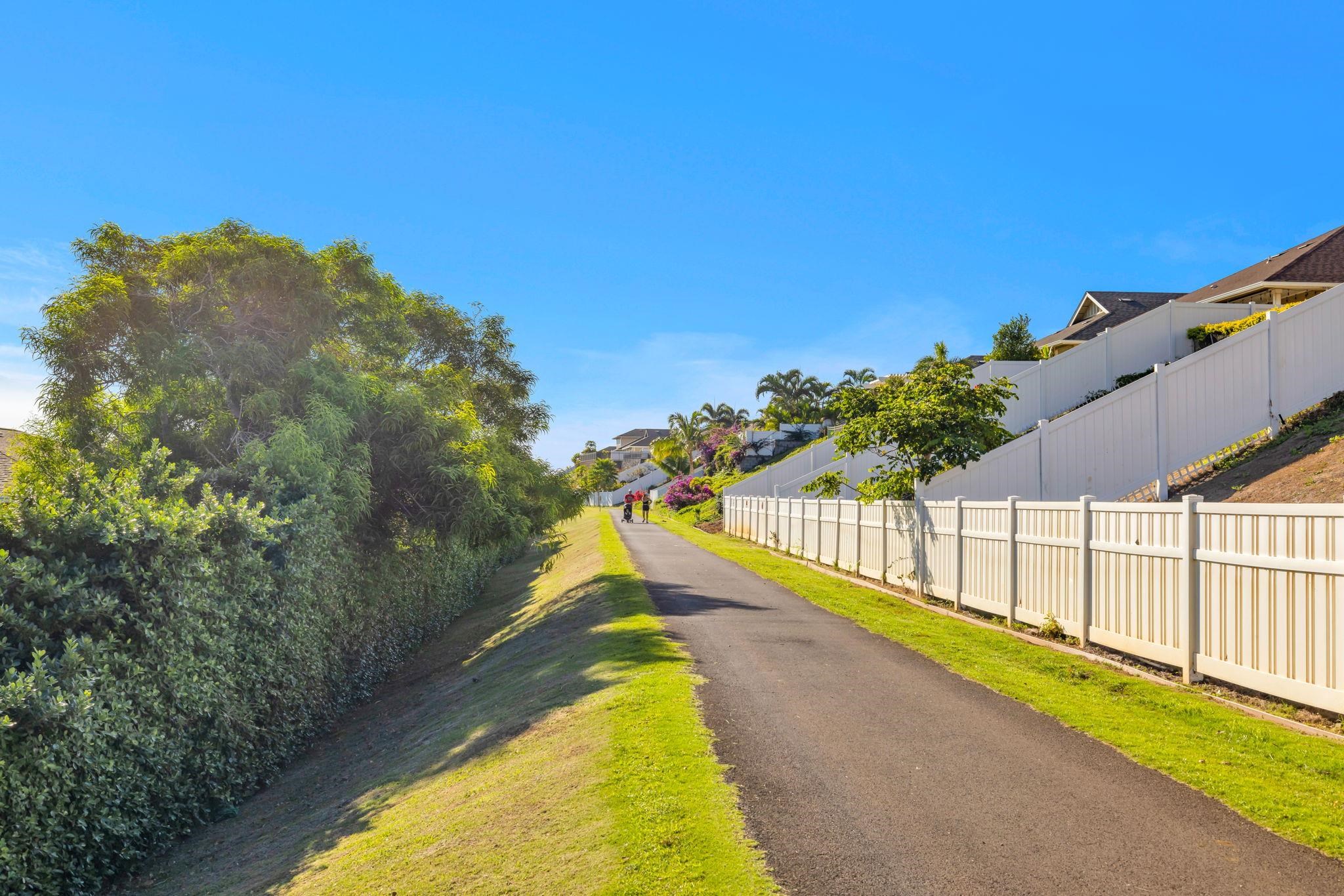 132 Hoowaiwai Loop Unit: 1605