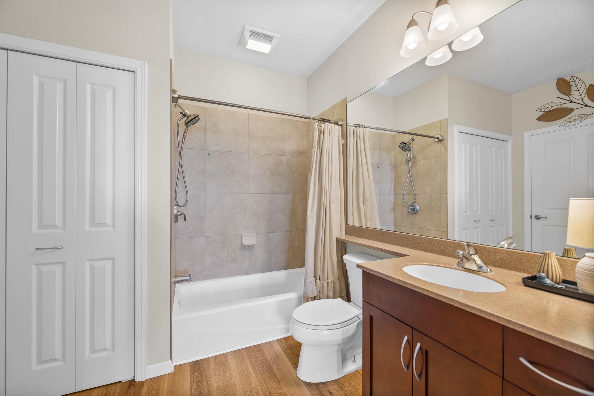 132 Hoowaiwai Loop Unit: 1605