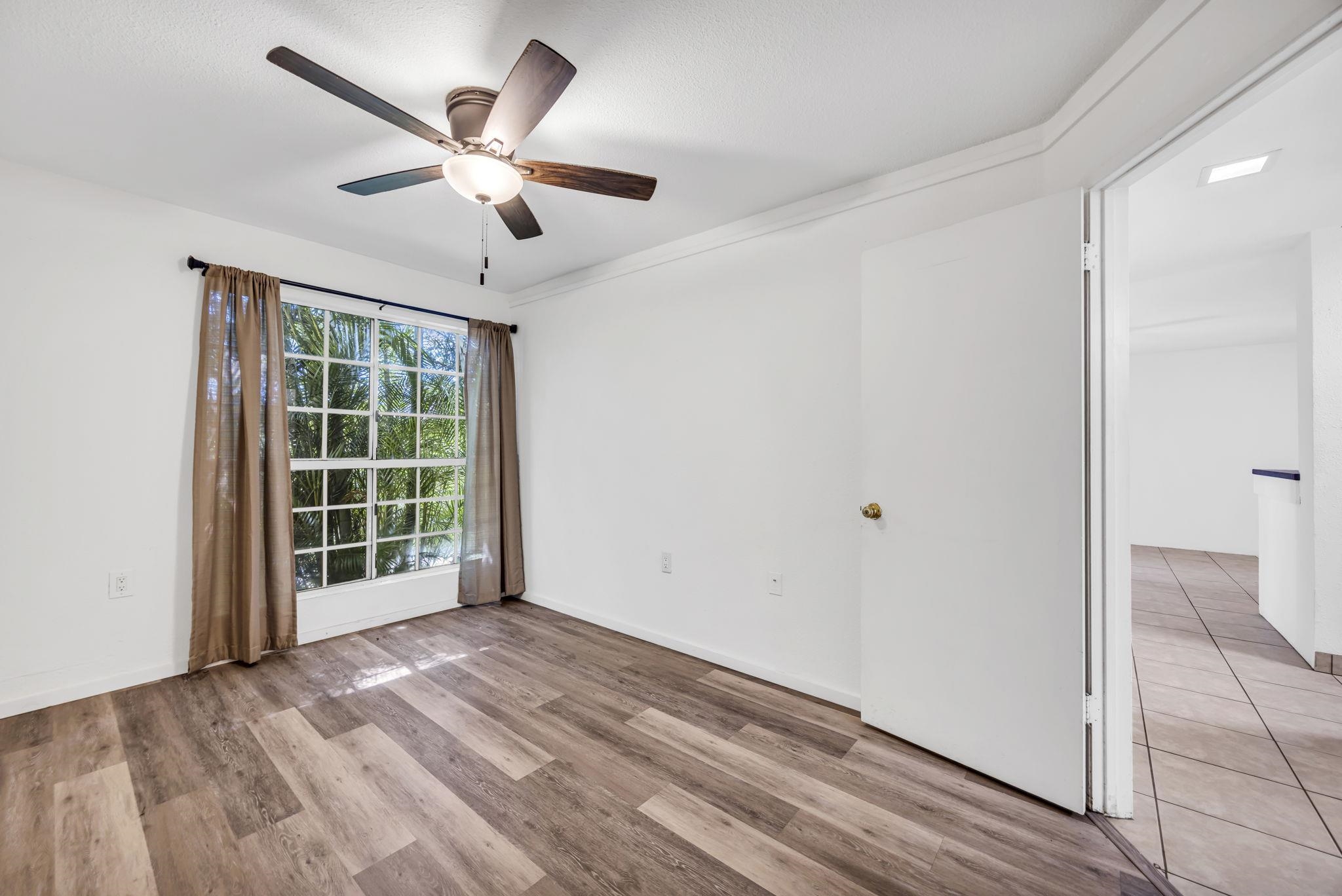 160 KEONEKAI Rd Unit: 12-106
