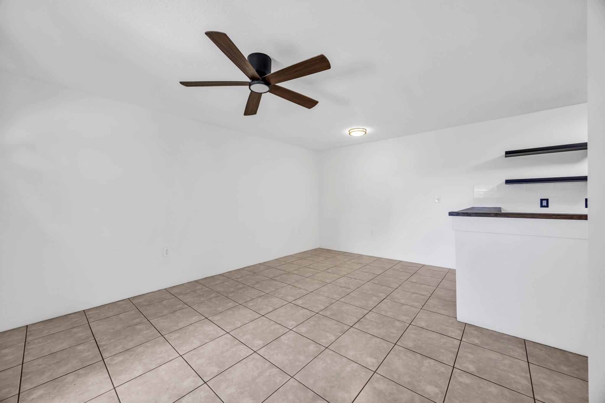 160 KEONEKAI Rd Unit: 12-106