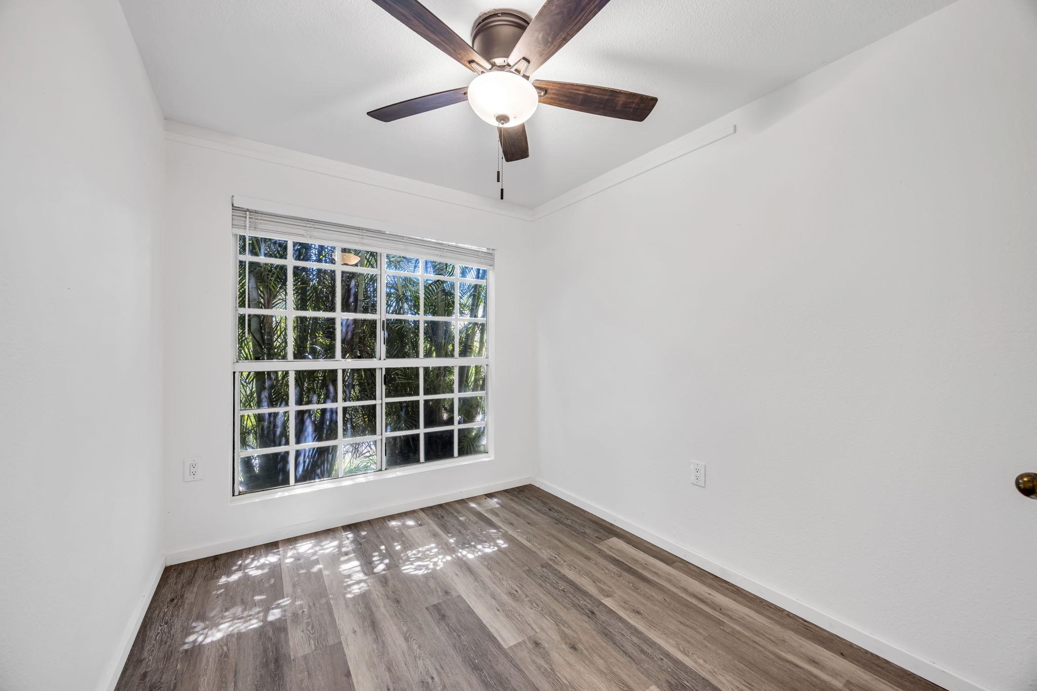 160 KEONEKAI Rd Unit: 12-106