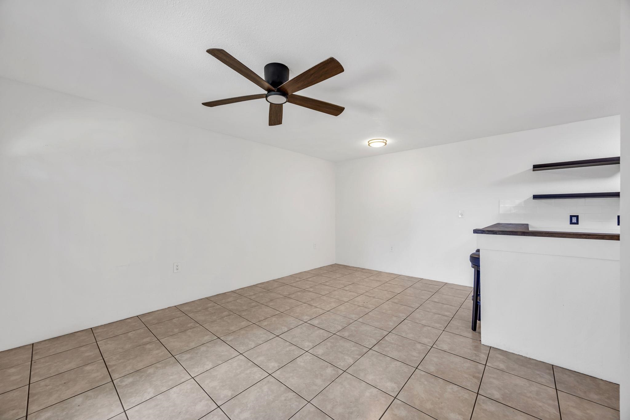 160 KEONEKAI Rd Unit: 12-106