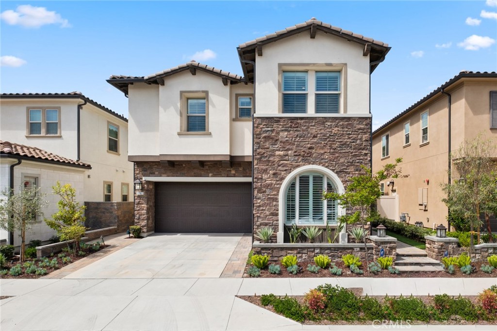 1782 Canyon Oaks Lane