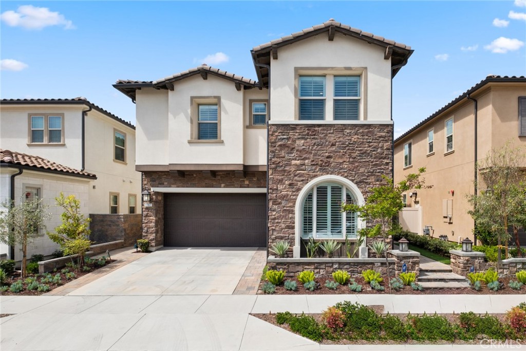 1782 Canyon Oaks Lane