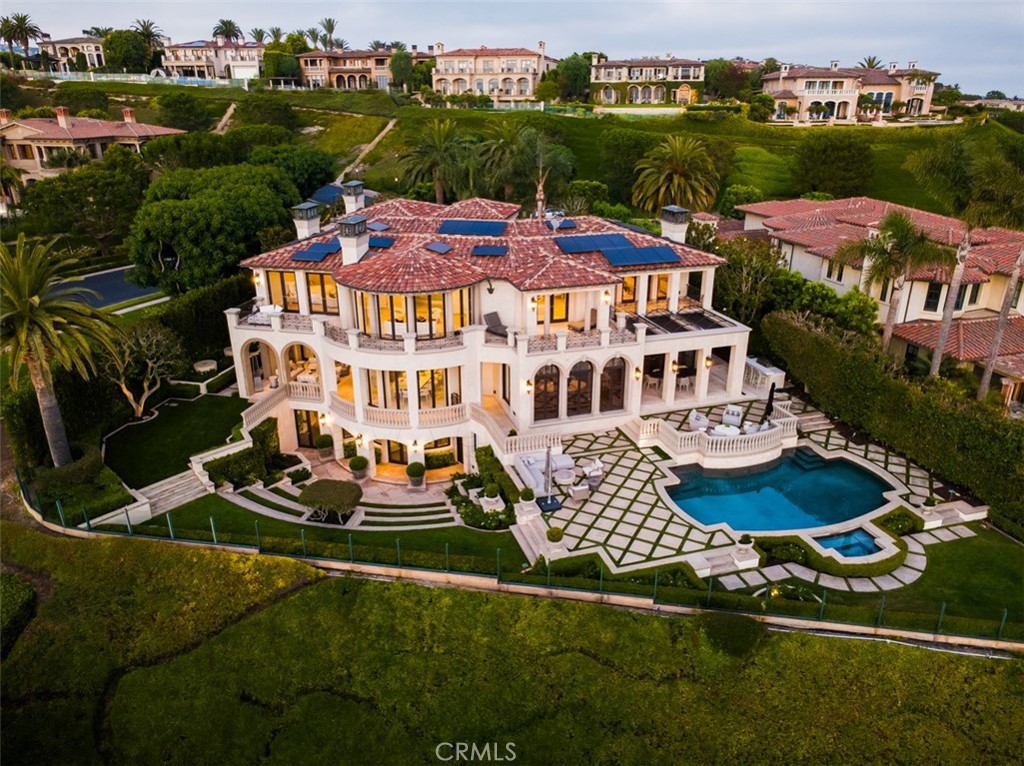 22 Pelican Crest Drive