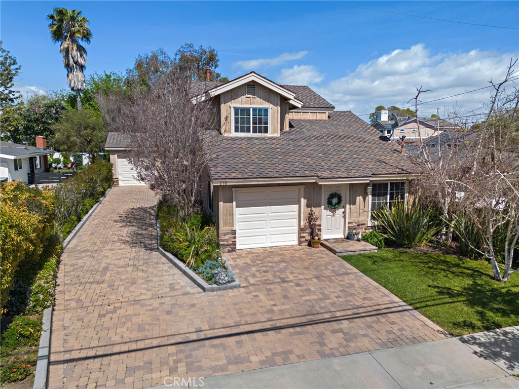 216 Monte Vista Avenue