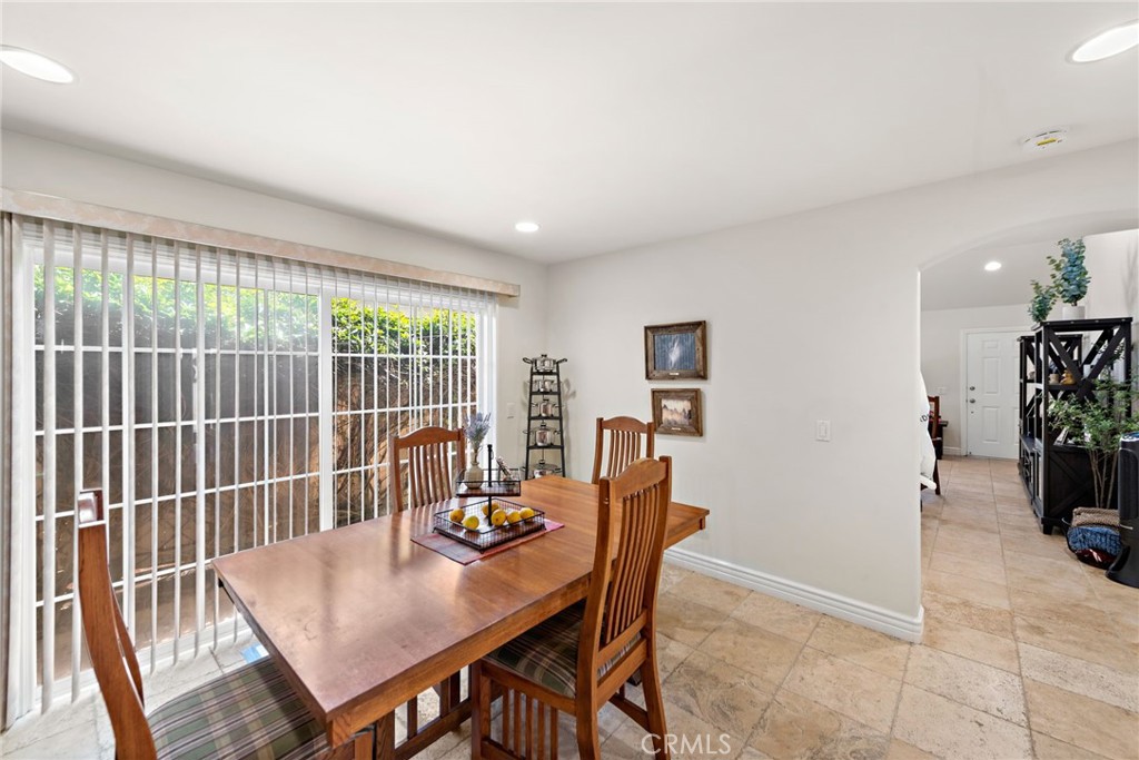 216 Monte Vista Avenue