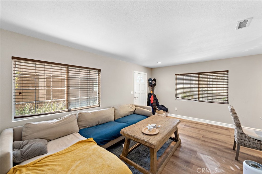 216 Monte Vista Avenue