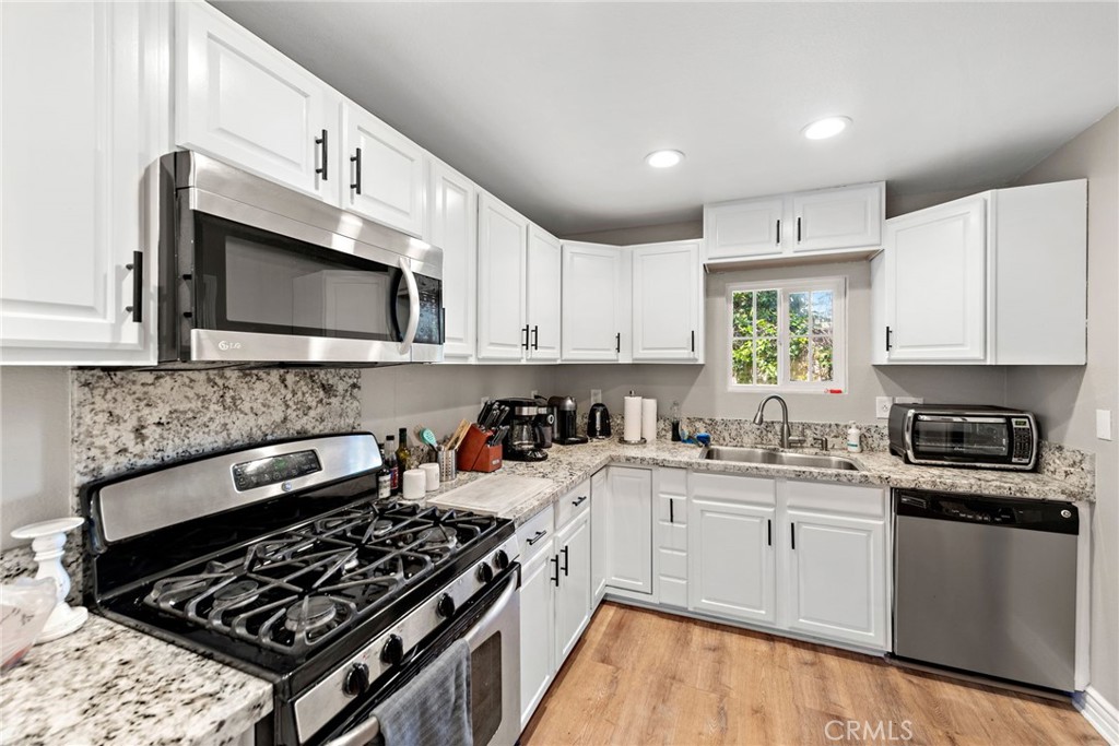 216 Monte Vista Avenue