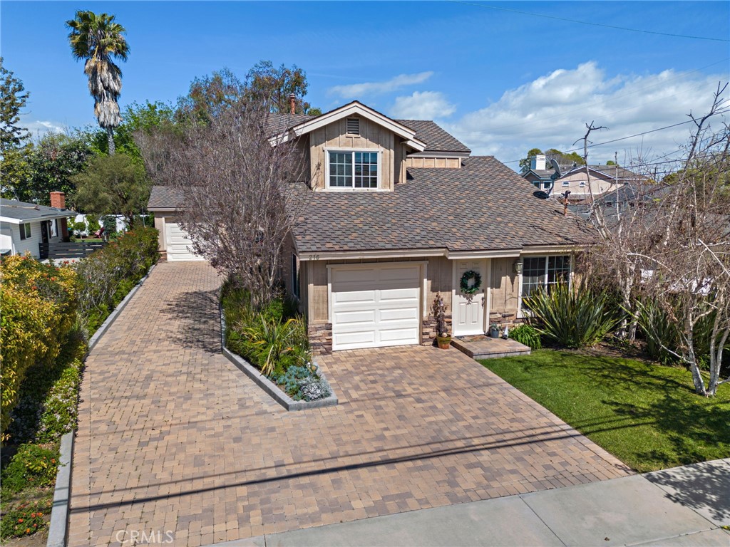 216 Monte Vista Avenue