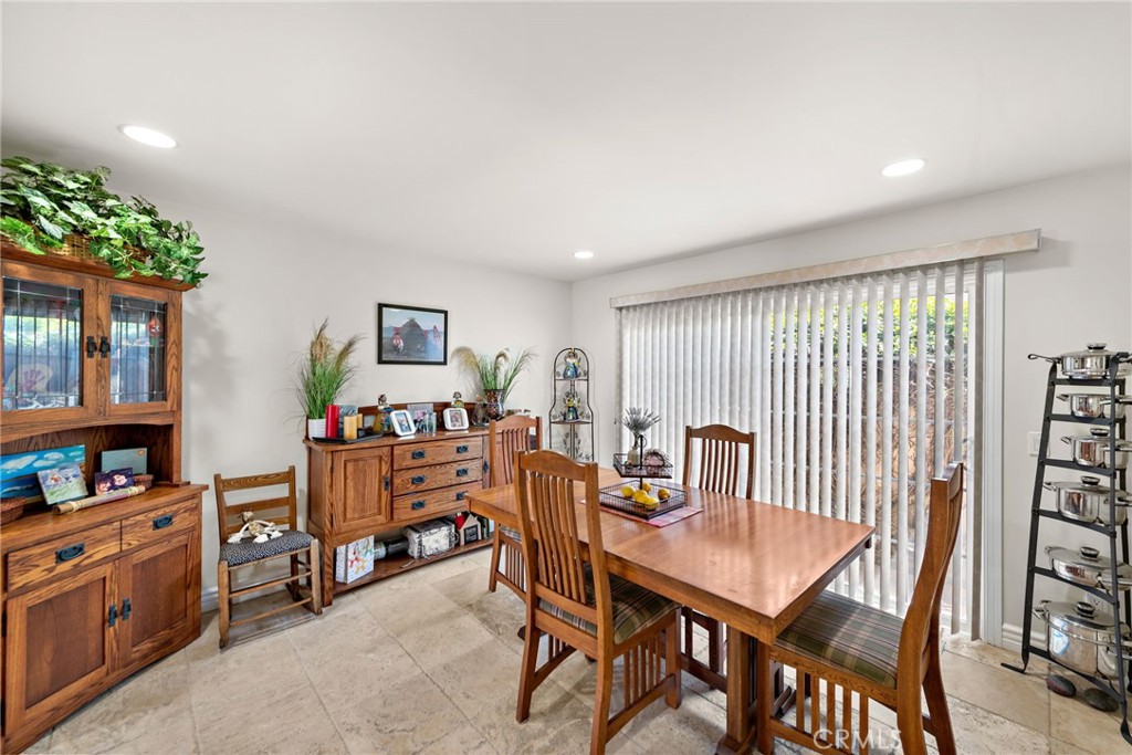 216 Monte Vista Avenue