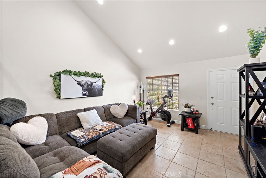 216 Monte Vista Avenue