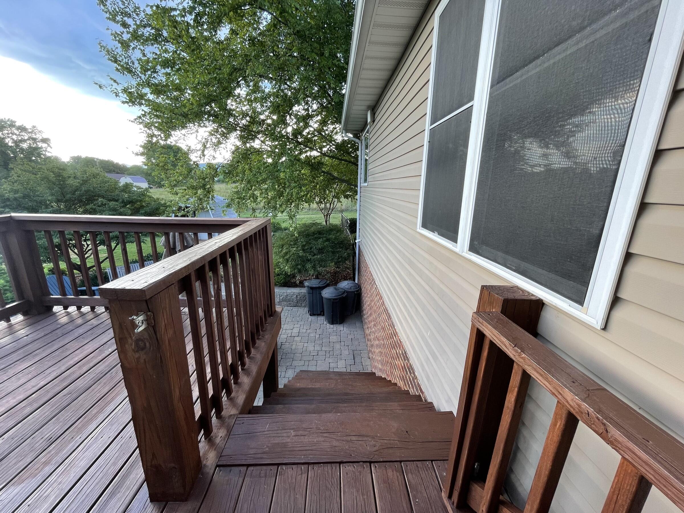 108 Lakeview Circle