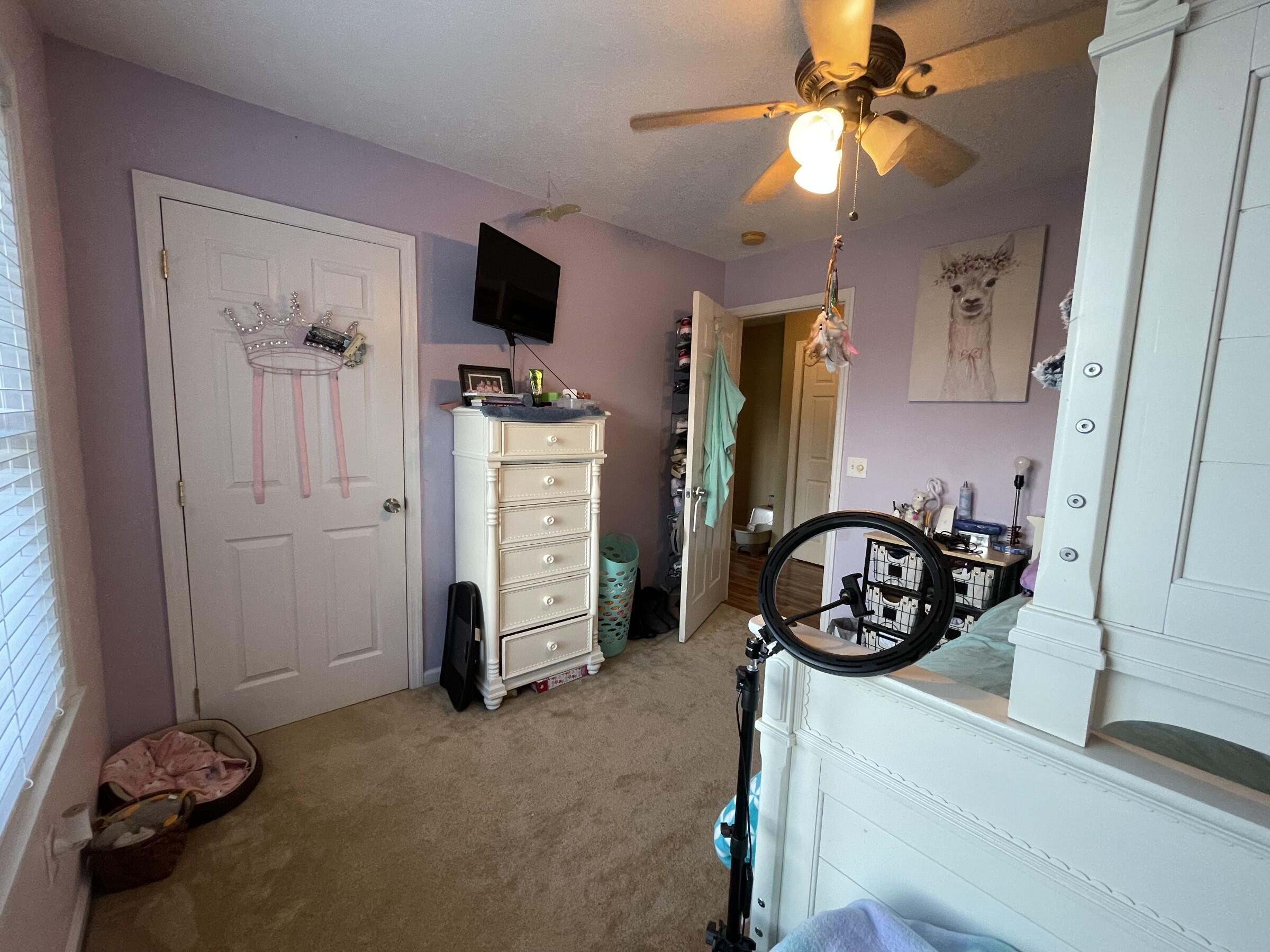 108 Lakeview Circle