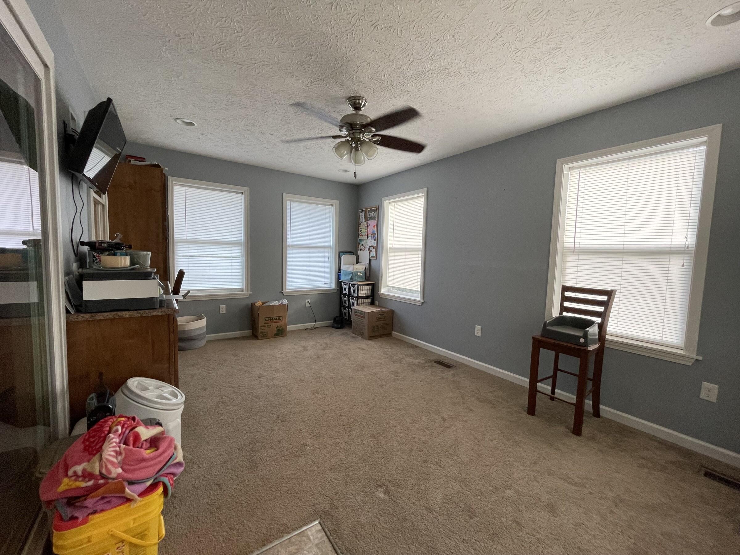 108 Lakeview Circle