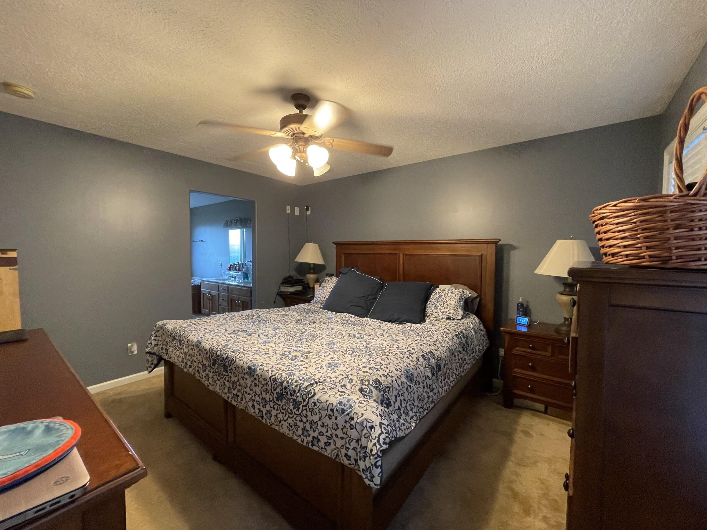 108 Lakeview Circle